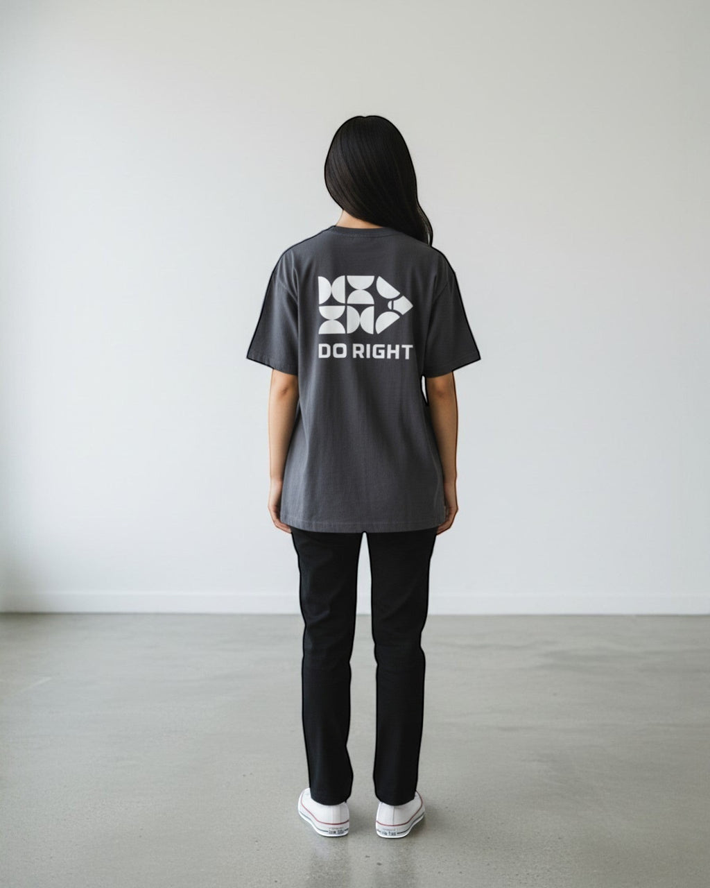 FALLR wear dark grey 100% cotton oversized t-shirt with white 'DO RIGHT' graphic print on back.
