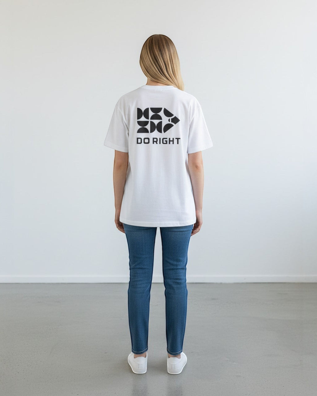 FALLR wear white 100% cotton oversized t-shirt with black "DO RIGHT" graphic print on back.